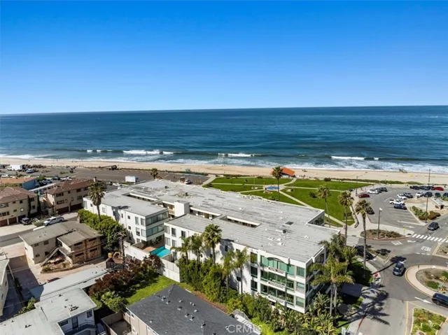 201 Calle Miramar 35, Redondo Beach, California 90277