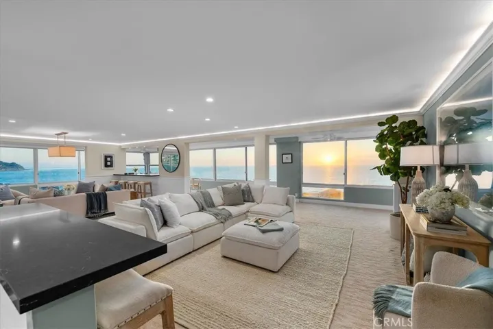 201 Calle Miramar 35, Redondo Beach, California 90277