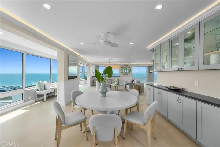 201 Calle Miramar 35, Redondo Beach, California 90277