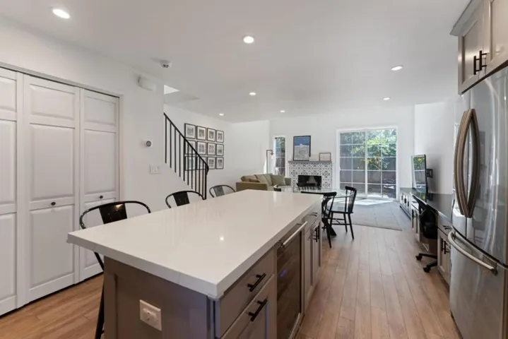 832 Rue Montagne, Campbell, California 95008