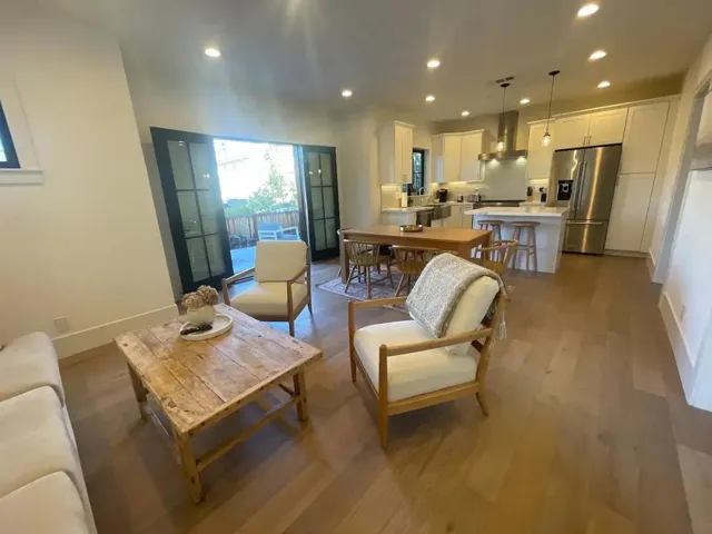 545 Oxford Avenue, Palo Alto, California 94306