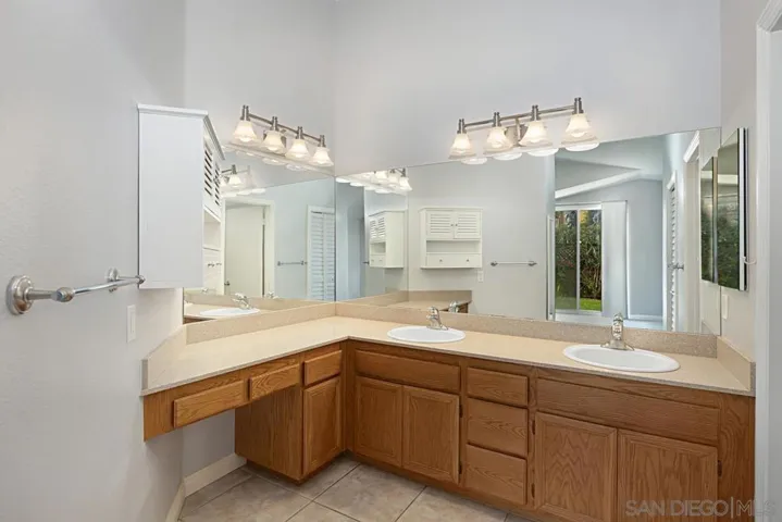 15827 Caminito Cercado, San Diego, California 92128