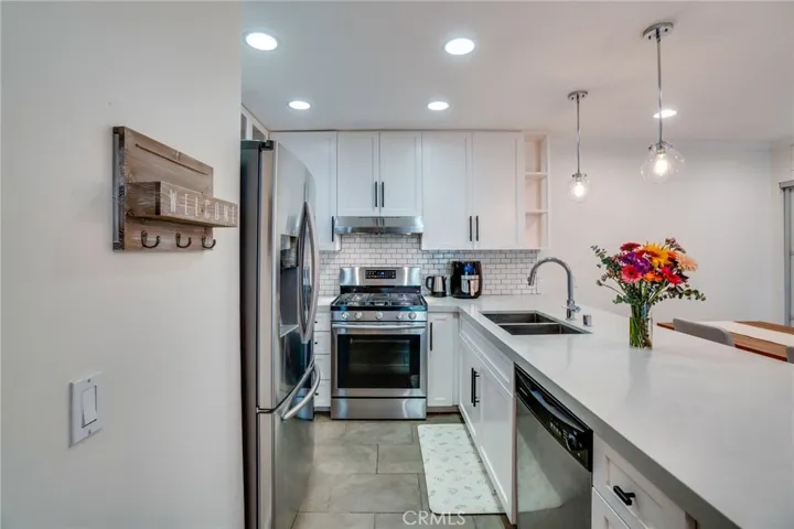 4702 Fulton Avenue 303, Sherman Oaks, California 91423
