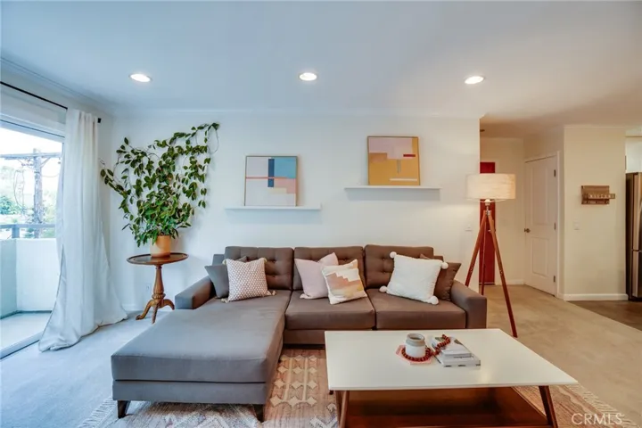 4702 Fulton Avenue 303, Sherman Oaks, California 91423