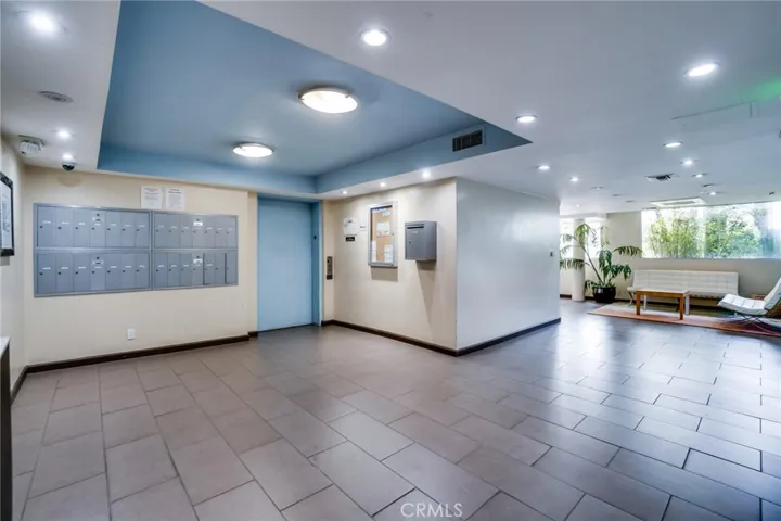 4702 Fulton Avenue 303, Sherman Oaks, California 91423