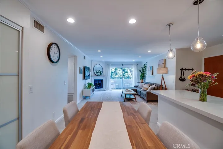 4702 Fulton Avenue 303, Sherman Oaks, California 91423
