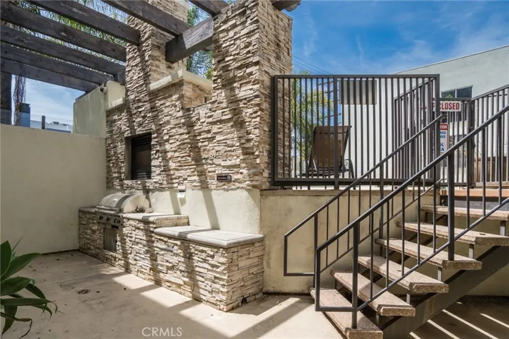 4702 Fulton Avenue 303, Sherman Oaks, California 91423