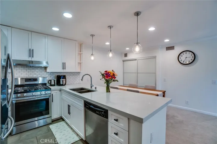 4702 Fulton Avenue 303, Sherman Oaks, California 91423