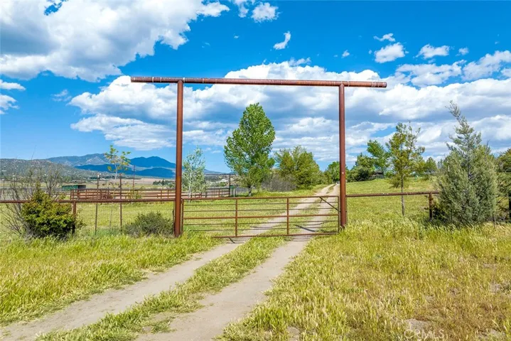 60006 Zoraida Road, Anza, California 92539