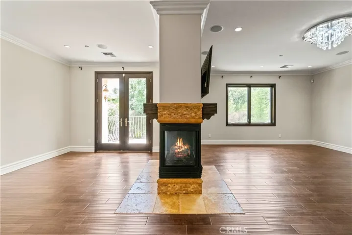 Fireplace picture is virtually enchanced