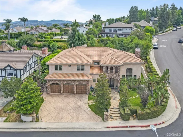6167 Woodland View Drive, Woodland Hills, California 91367