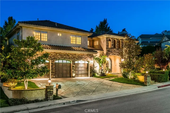 6167 Woodland View Drive, Woodland Hills, California 91367