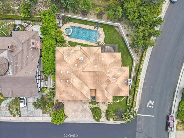 6167 Woodland View Drive, Woodland Hills, California 91367