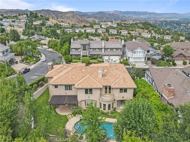 6167 Woodland View Drive, Woodland Hills, California 91367