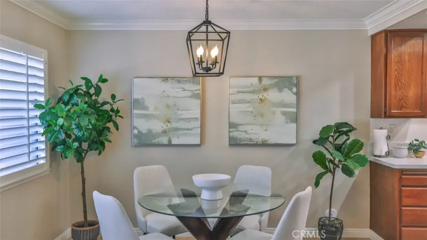 1121 Strawberry Ln, Glendora, California 91740