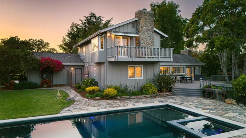 348 Los Robles Road, Soquel, California 95073