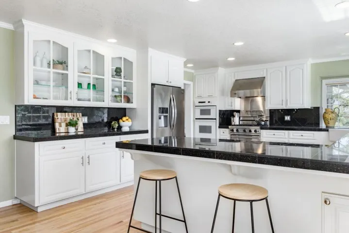 348 Los Robles Road, Soquel, California 95073