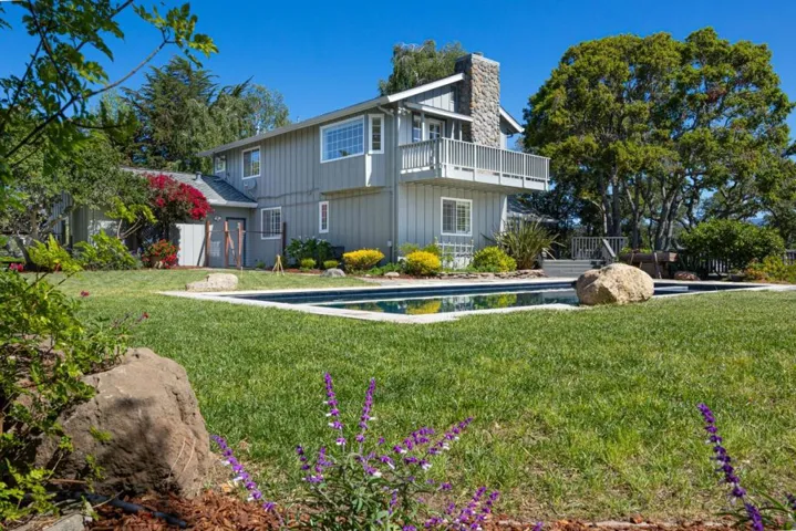 348 Los Robles Road, Soquel, California 95073
