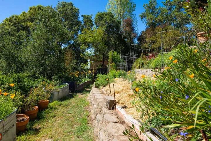 348 Los Robles Road, Soquel, California 95073