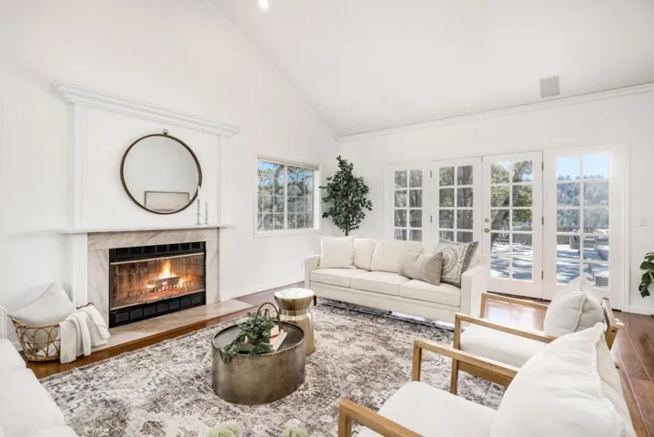 348 Los Robles Road, Soquel, California 95073
