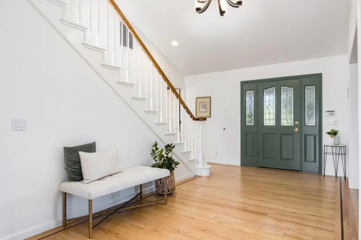 348 Los Robles Road, Soquel, California 95073