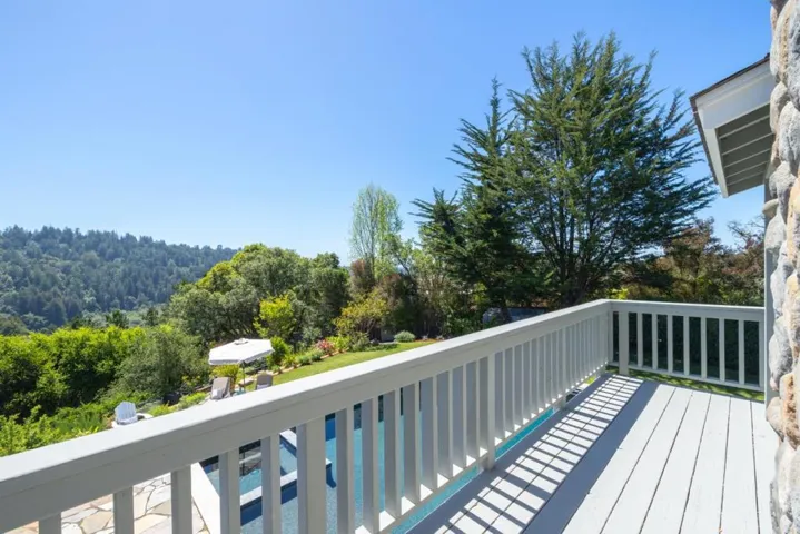 348 Los Robles Road, Soquel, California 95073