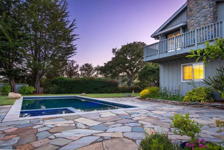 348 Los Robles Road, Soquel, California 95073