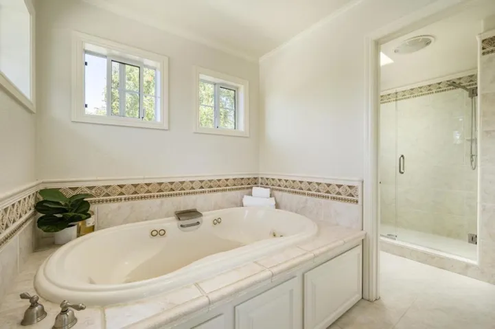 348 Los Robles Road, Soquel, California 95073