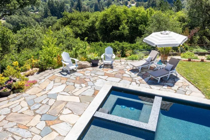 348 Los Robles Road, Soquel, California 95073