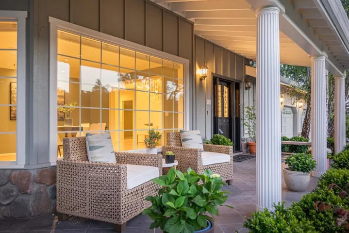 348 Los Robles Road, Soquel, California 95073