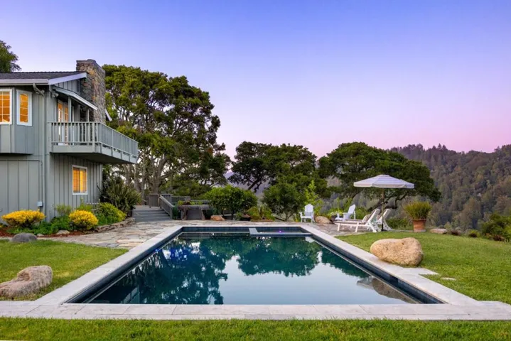 348 Los Robles Road, Soquel, California 95073