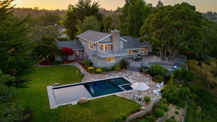 348 Los Robles Road, Soquel, California 95073
