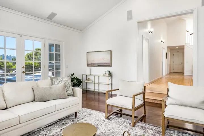 348 Los Robles Road, Soquel, California 95073