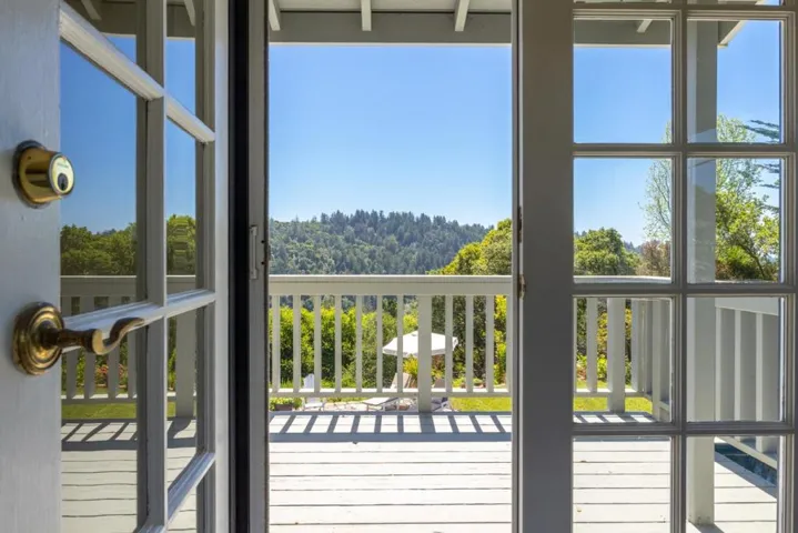 348 Los Robles Road, Soquel, California 95073