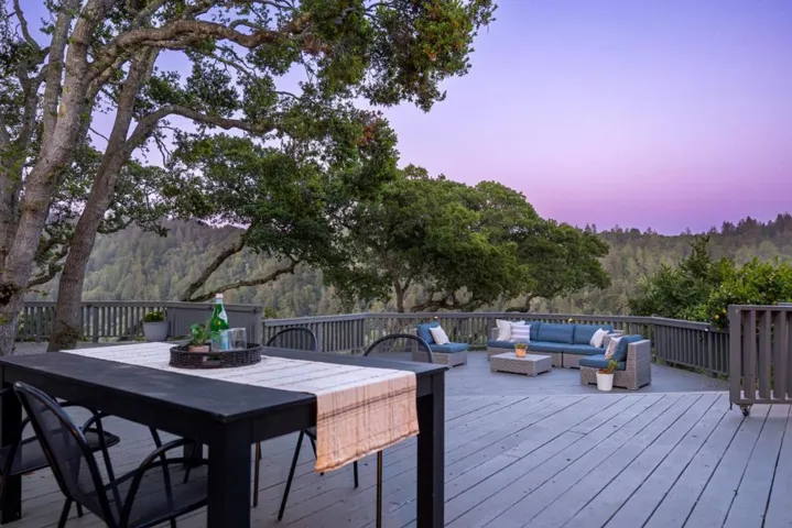 348 Los Robles Road, Soquel, California 95073