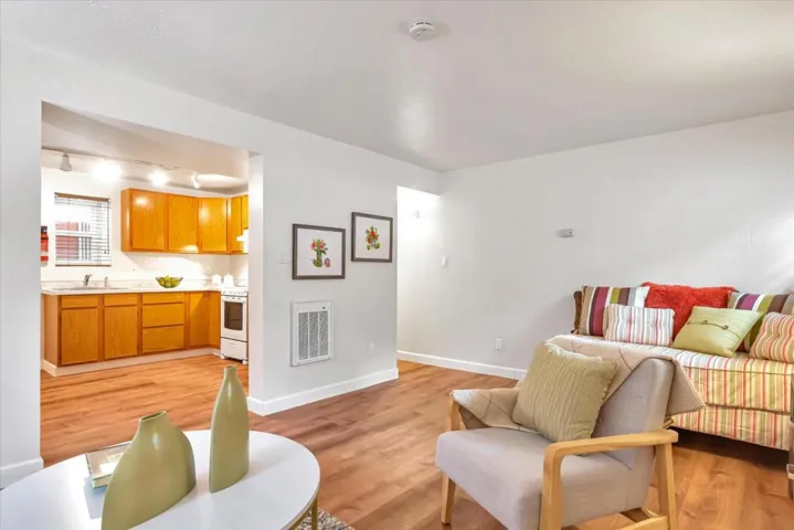 796 Saint Francis Boulevard, Daly City, California 94015