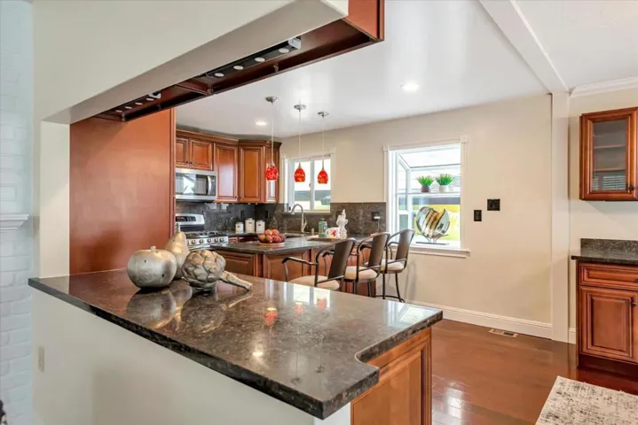 796 Saint Francis Boulevard, Daly City, California 94015