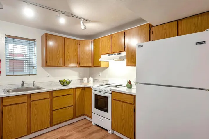 796 Saint Francis Boulevard, Daly City, California 94015