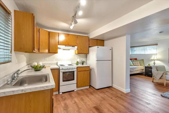 796 Saint Francis Boulevard, Daly City, California 94015