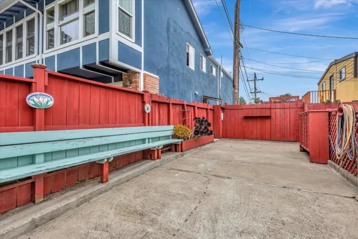 796 Saint Francis Boulevard, Daly City, California 94015