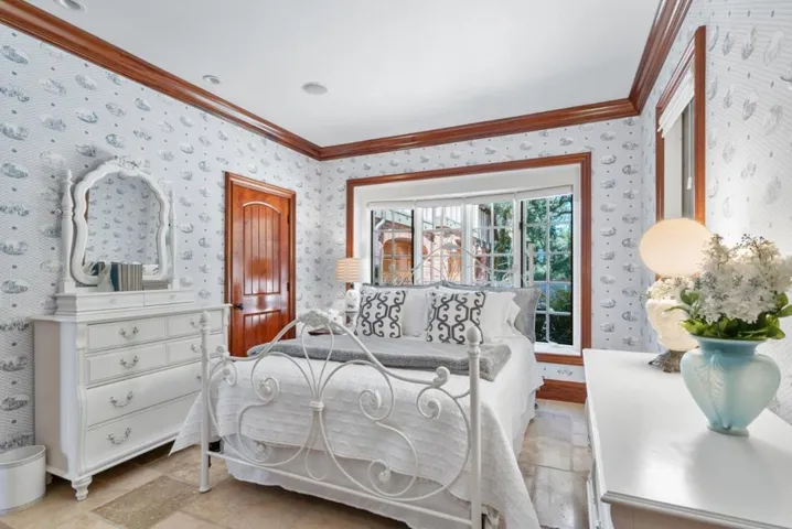 5042 Wildberry Lane, Soquel, California 95073