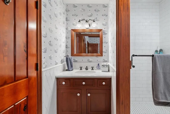 5042 Wildberry Lane, Soquel, California 95073