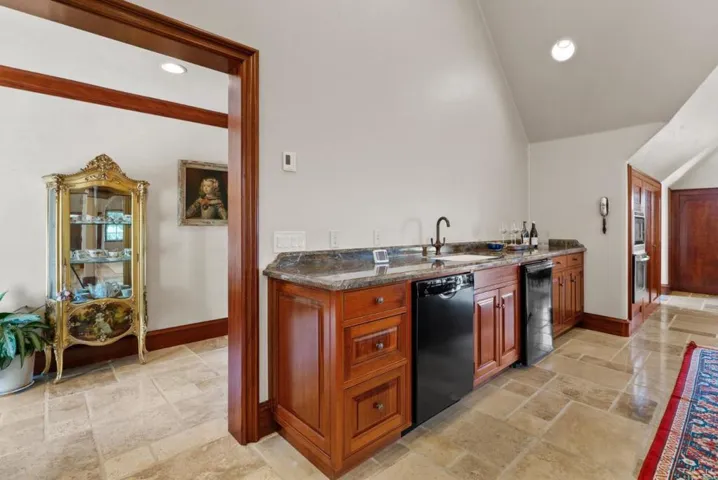 5042 Wildberry Lane, Soquel, California 95073