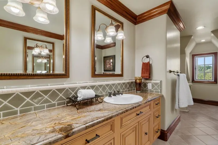 5042 Wildberry Lane, Soquel, California 95073