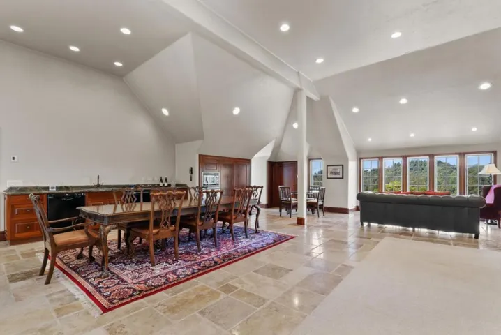 5042 Wildberry Lane, Soquel, California 95073
