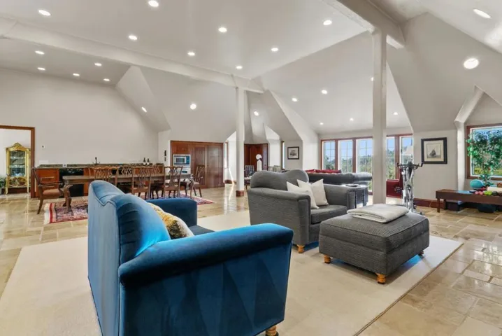 5042 Wildberry Lane, Soquel, California 95073