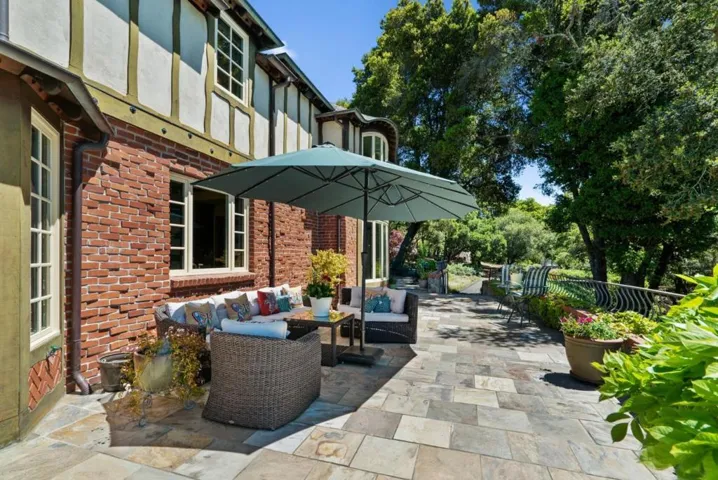 5042 Wildberry Lane, Soquel, California 95073