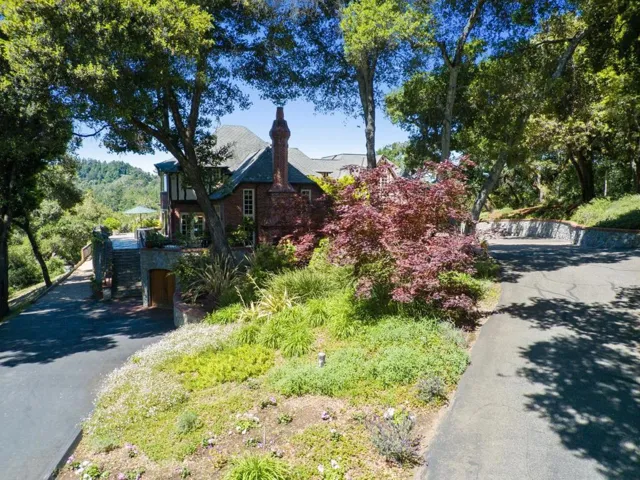 5042 Wildberry Lane, Soquel, California 95073