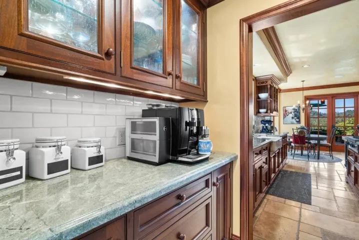 5042 Wildberry Lane, Soquel, California 95073