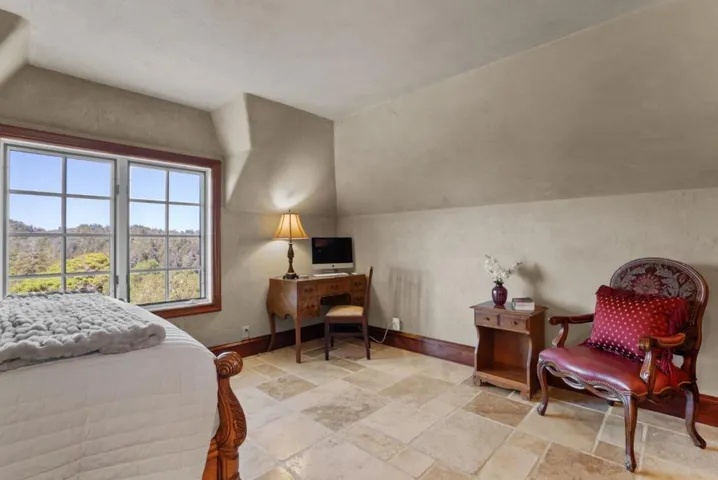 5042 Wildberry Lane, Soquel, California 95073